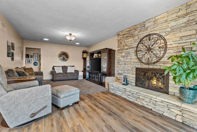 Detail Gallery Image 16 of 49 For 4057 Calavo Dr, La Mesa,  CA 91941 - 3 Beds | 2 Baths