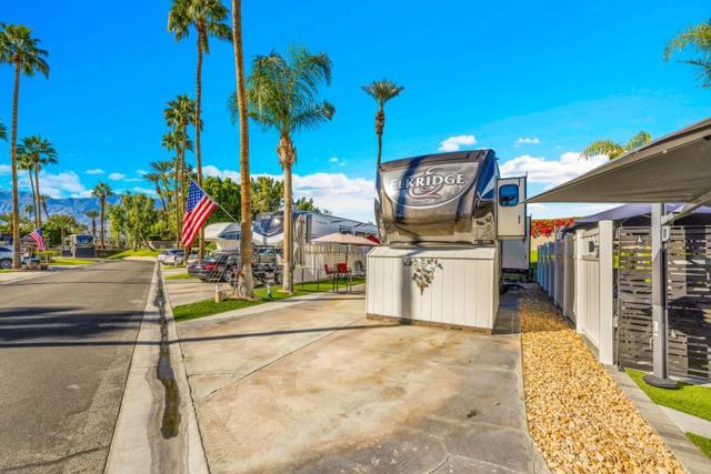 69411 Ramon Road, Cathedral City CA: https://media.crmls.org/mediaz/e55d6d6e-123c-472a-be71-2c761ceaba40.jpg