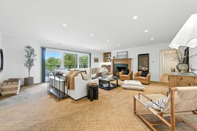 2530 Skyfarm Drive, Hillsborough CA: https://media.crmls.org/mediaz/e55d7e22-7877-4ff4-8075-b81ab4b6f2e4.jpg