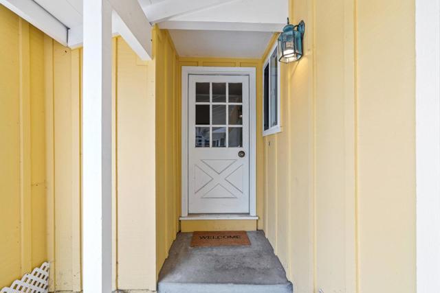 150 Sir Francis Court, Capitola CA: https://media.crmls.org/mediaz/e55de939-041e-4535-8366-83014ef65c9f.jpg