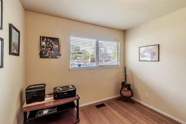 2261 Whitman Way, San Bruno CA: https://media.crmls.org/mediaz/e55e8ab1-7c81-4388-a290-970b9165d273.jpg