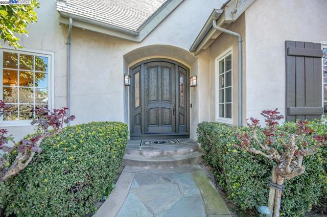 3029 Alburni Ct, Pleasanton CA: https://media.crmls.org/mediaz/e55ffdcf-ffa5-4575-af36-0732a92b2d2c.jpg