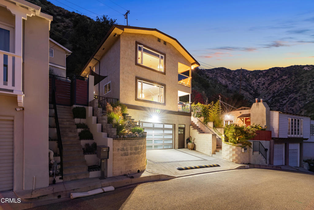 809 Skyland Drive