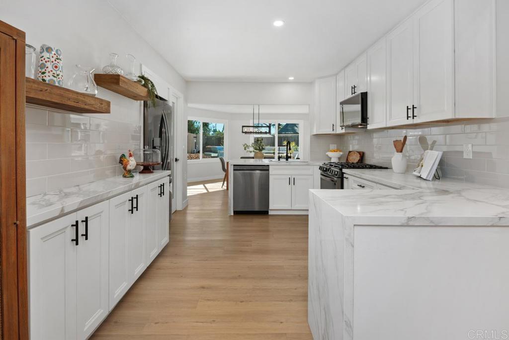 4185 Combe Way - photo 9