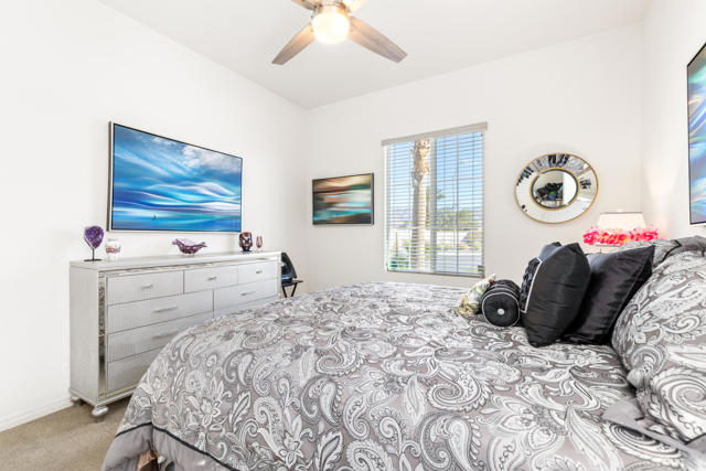 Image 31 of 86 For 43595 Vacanza Court