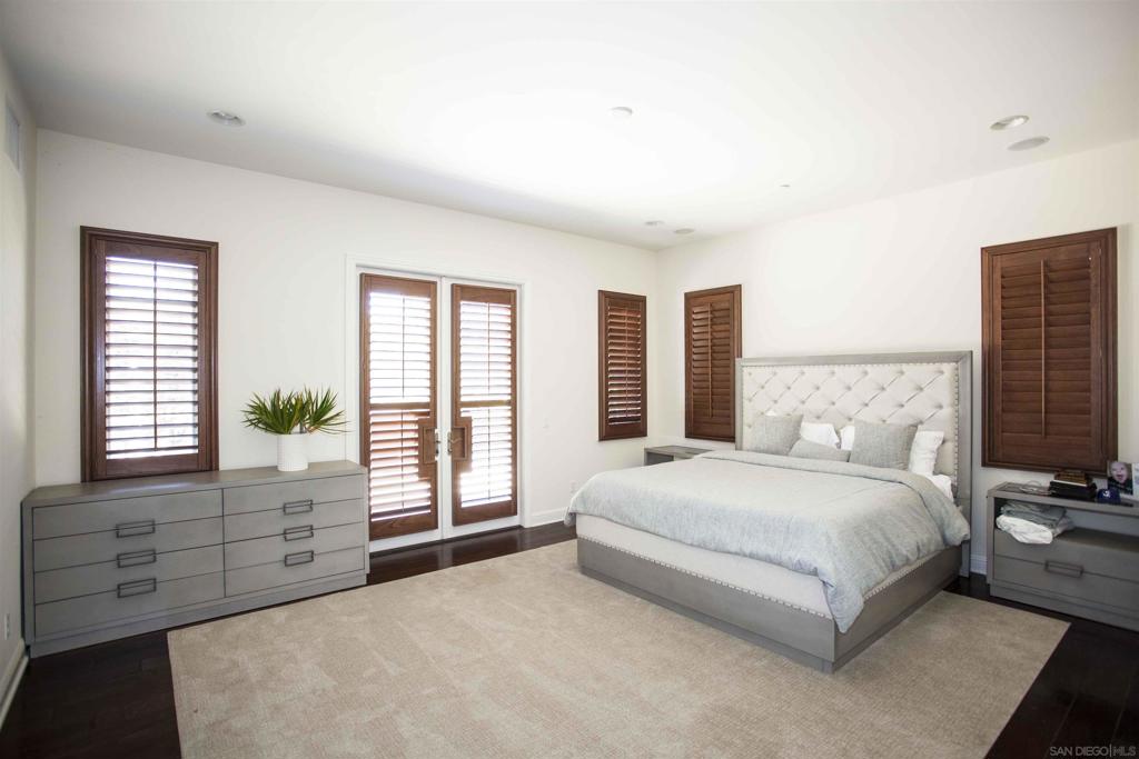 MLS #250040381SD image #16