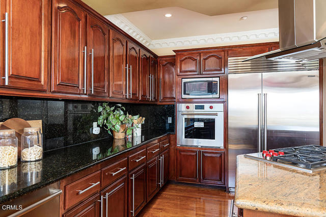 Detail Gallery Image 22 of 50 For 3422 Esperanza Ter, Glendale,  CA 91208 - 5 Beds | 5 Baths