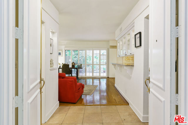 1131 Alta Loma Road, West Hollywood CA: https://media.crmls.org/mediaz/e563b95f-fffc-4171-b655-b597c287b9df.jpg