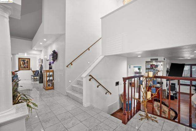 Image 11 of 60 For 5404 Glenwood Ct
