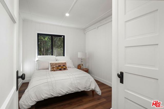 2108 Tavern Trail, Los Angeles CA: https://media.crmls.org/mediaz/e5644da9-6fb1-4548-84a3-8bd348a6f54d.jpg