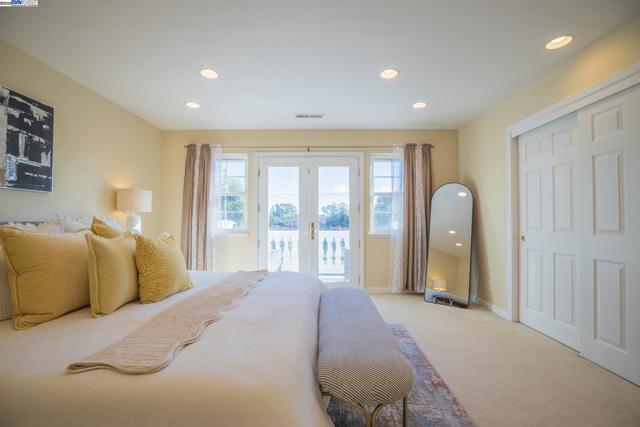 42001 Via San Gabriel, Fremont CA: https://media.crmls.org/mediaz/e56487f5-b8e2-4fe4-8a17-e0fd7c55d1b0.jpg
