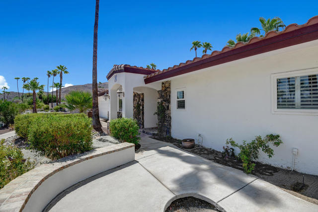 71433 Estellita Drive, Rancho Mirage CA: https://media.crmls.org/mediaz/e564bbdb-ec40-459f-972b-d67f71fac160.jpg