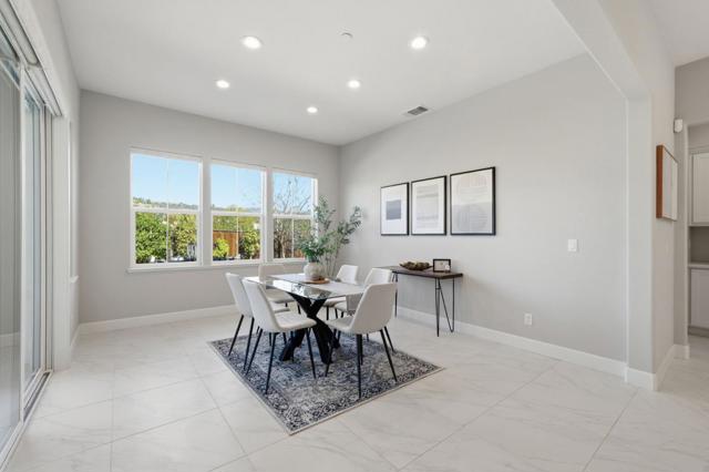 Image 16 of 69 For 18664 White Moon Drive