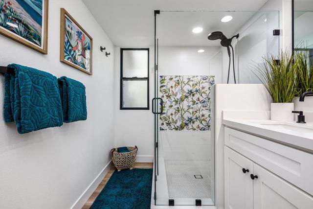 46638 Arapahoe Lane, Indian Wells CA: https://media.crmls.org/mediaz/e568902d-3e88-4643-a7f1-b4d3376729a7.jpg