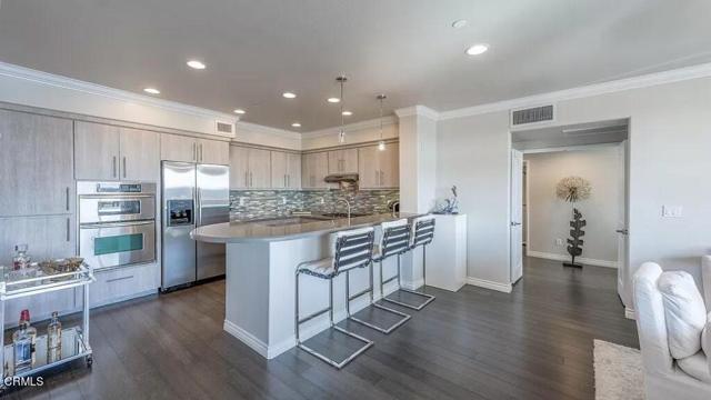 4346 Tradewinds Drive, Oxnard CA: https://media.crmls.org/mediaz/e5697d0d-1f6c-41a8-8f4d-cf4816c295c7.jpg