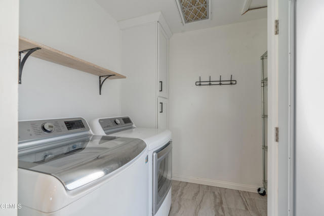 Detail Gallery Image 28 of 42 For 5200 Dahlia Dr, Los Angeles,  CA 90041 - 3 Beds | 3 Baths