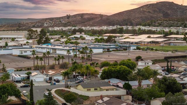 9447 Medina Dr, Santee CA: https://media.crmls.org/mediaz/e56a3e51-f0fd-4d9d-950e-e2f850cbe5de.jpg