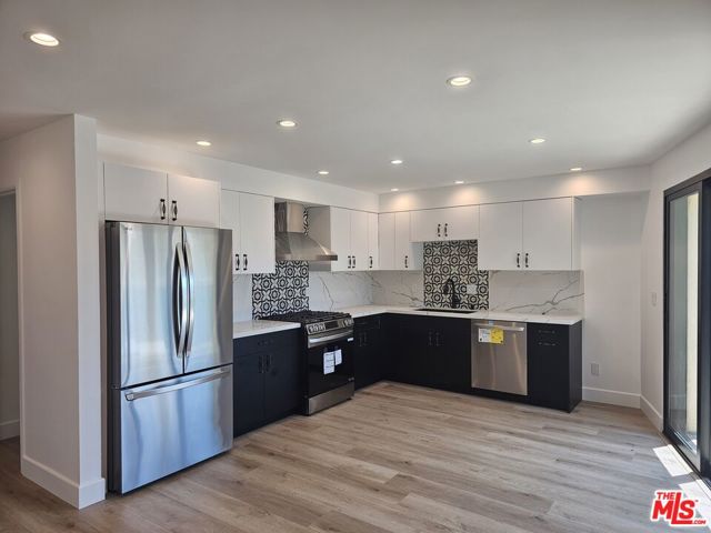5247 W 9th Street, Los Angeles CA: https://media.crmls.org/mediaz/e56a4c0f-f866-4672-a8b5-02da4a71267b.jpg
