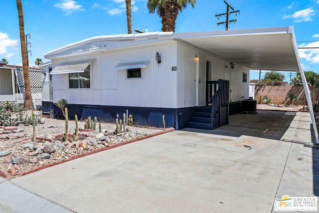 80 Dunes Circle, Cathedral City CA: https://media.crmls.org/mediaz/e56aba78-e7d0-47fd-8a34-e613965c8d19.jpg