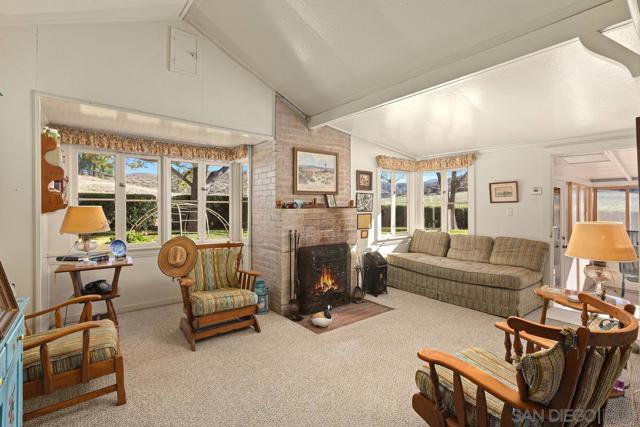 43023 Highway 79, Aguanga CA: https://media.crmls.org/mediaz/e56b6d10-d491-401a-8886-4a7ccc52d5a6.jpg