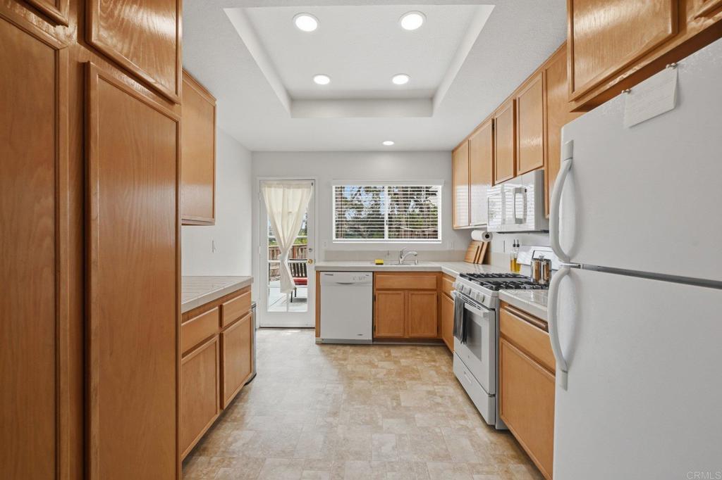 2633 Regent Road - photo 7