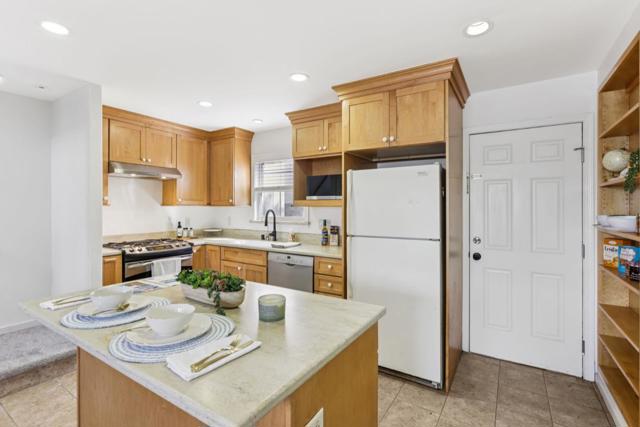 775 Mermaid Avenue, Pacific Grove CA: https://media.crmls.org/mediaz/e56cd072-f3e5-4c15-874a-d43ee05eae90.jpg
