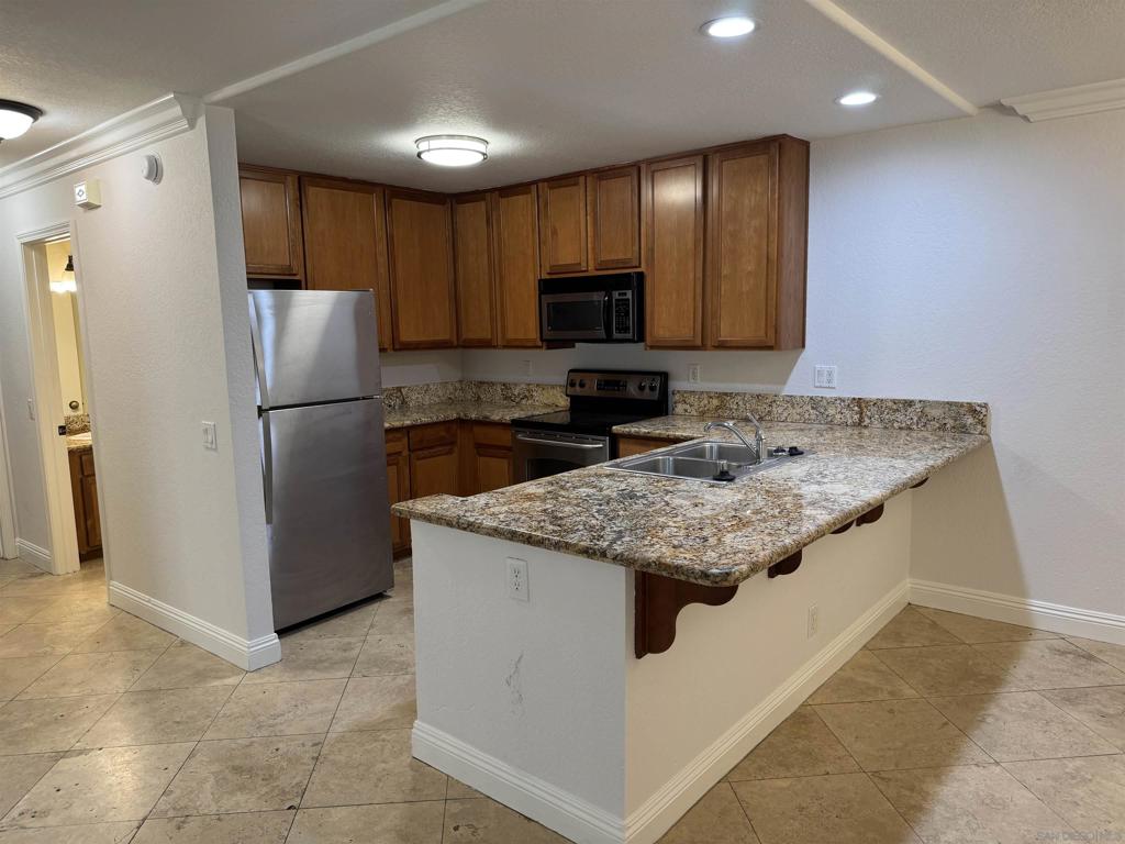 1075 N Escondido Blvd #104