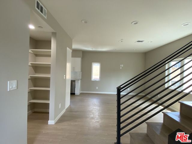 2201 W Court Street, Los Angeles CA: https://media.crmls.org/mediaz/e56d60a3-86c4-4ffb-8587-2b065e162eb2.jpg