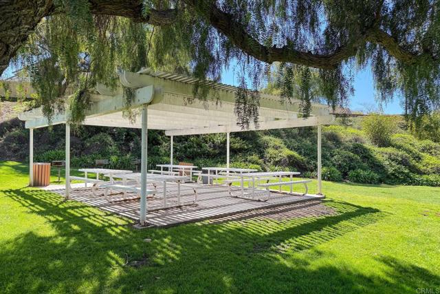 Detail Gallery Image 34 of 39 For 5349 Gooseberry Way, Oceanside,  CA 92057 - 3 Beds | 2/1 Baths