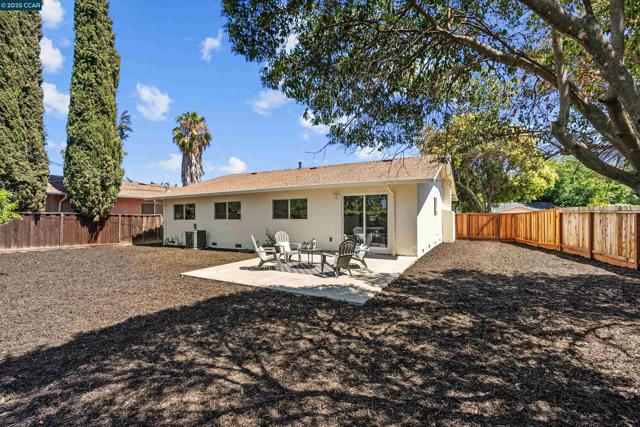 3319 Claudia Dr, Concord CA: https://media.crmls.org/mediaz/e56e2dbf-824d-41b0-b025-c06863b6112b.jpg