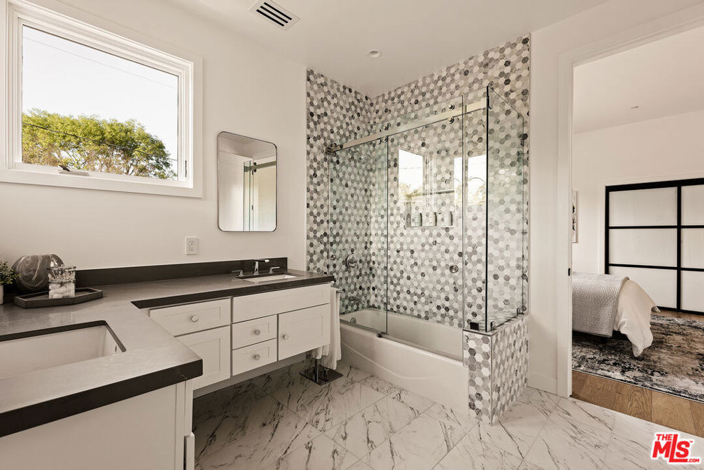 4658 Mary Ellen AvenueSherman Oaks img 14