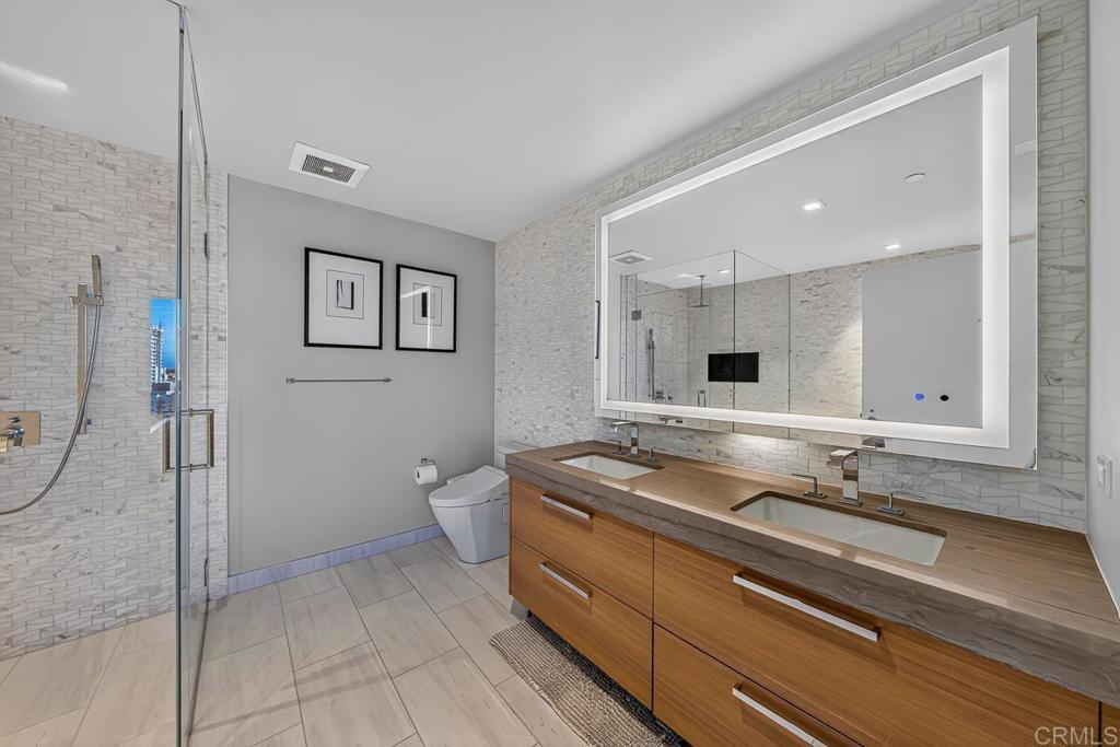 888 E Street - photo 19