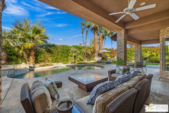 2 Varsity Circle, Rancho Mirage CA: https://media.crmls.org/mediaz/e56f2410-dbd4-46c6-b022-bc66de3f2754.jpg