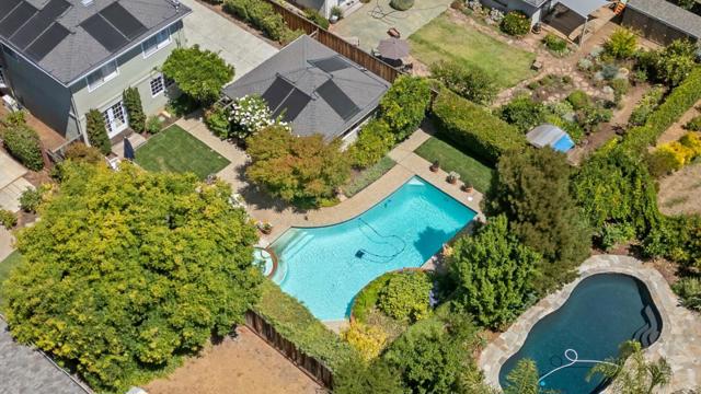 770 Mora Drive, Los Altos CA: https://media.crmls.org/mediaz/e56f4c89-70ad-4823-9523-6f944d34ccdb.jpg