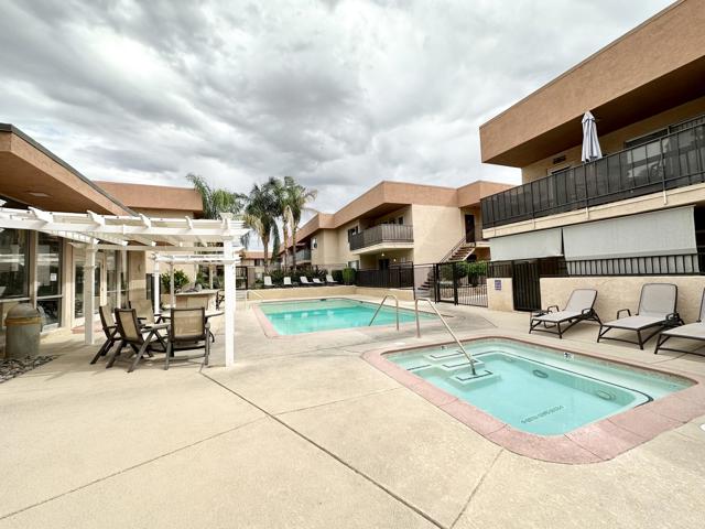400 N Sunrise Way, Palm Springs CA: https://media.crmls.org/mediaz/e5704326-4205-433c-a93c-8968768e5acd.jpg