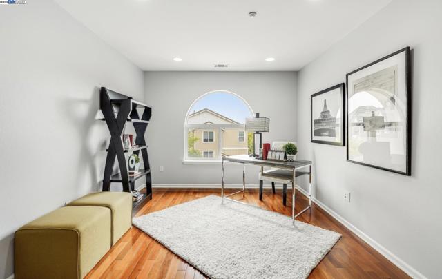 6217 Byron Ln, San Ramon CA: https://media.crmls.org/mediaz/e57052bf-9f0d-4d7c-8fb7-5f871a9e572c.jpg