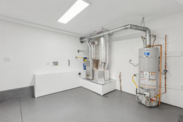 260 Curtis Street, San Francisco CA: https://media.crmls.org/mediaz/e5710d26-5d7e-486a-90b6-c782d917cc4c.jpg