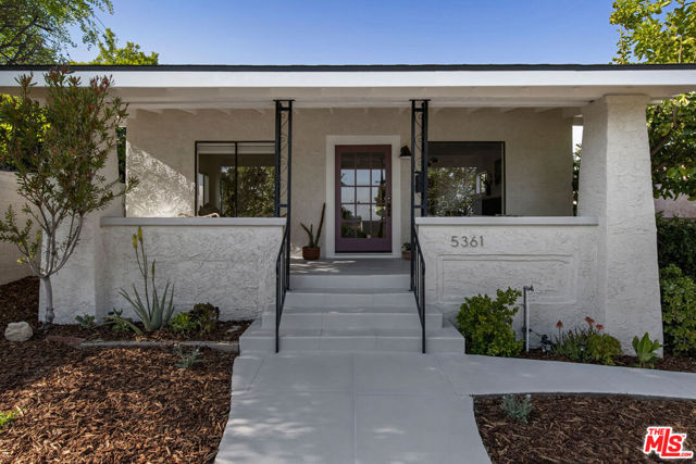 5361 Oakland Street, Los Angeles CA: https://media.crmls.org/mediaz/e5714986-4eae-45a6-96aa-7cbbcd0b243b.jpg