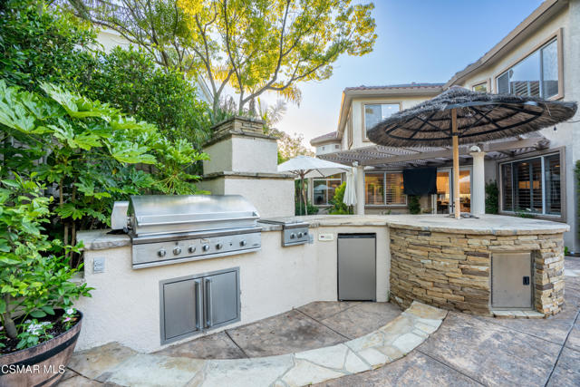 5302 Via Jacinto, Newbury Park CA: https://media.crmls.org/mediaz/e572853e-29c7-455b-8589-6cb0cedc92f9.jpg