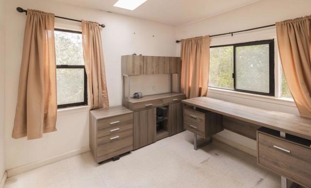 1034 Hellam Street, Monterey CA: https://media.crmls.org/mediaz/e5735ad3-1376-4708-bcb8-c77bacdc7c23.jpg