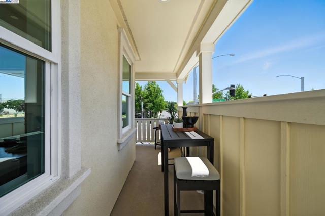 4707 Marengo Common, Livermore CA: https://media.crmls.org/mediaz/e573d72a-2606-4e2f-bf03-d2797052d315.jpg