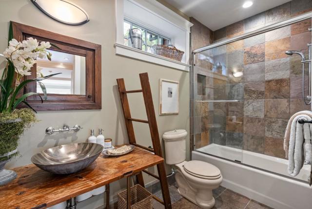 20470 Montalvo Heights Drive, Saratoga CA: https://media.crmls.org/mediaz/e5743702-e4bb-4d86-af7b-fdec04fafab5.jpg
