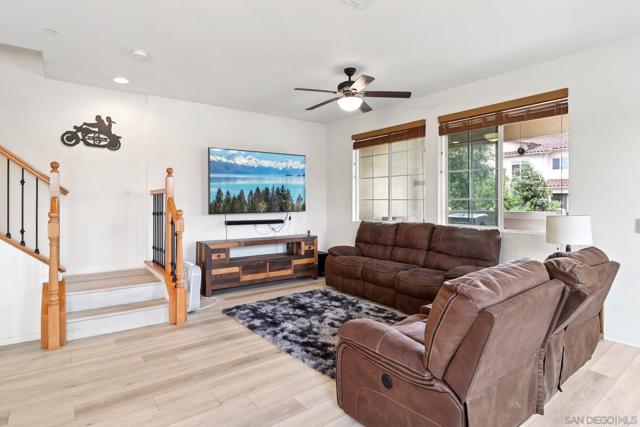 1709 Santa Carolina, Chula Vista CA: https://media.crmls.org/mediaz/e5746ecc-d822-4ed4-a2b7-00ad88af1df8.jpg