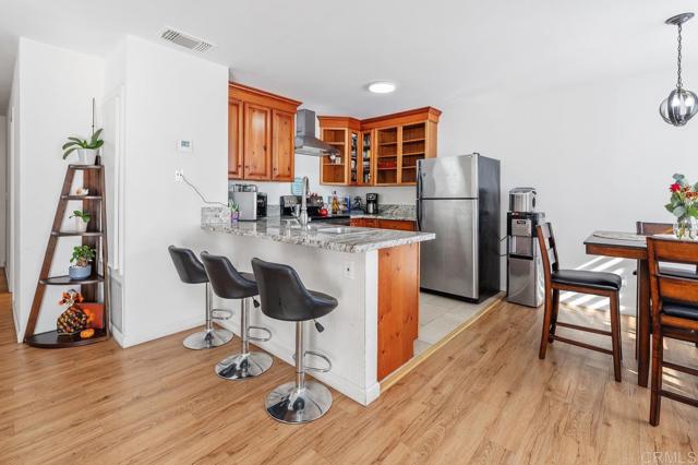 Detail Gallery Image 4 of 32 For 835 Tamayo Drive #6,  Chula Vista,  CA 91910 - 2 Beds | 2 Baths