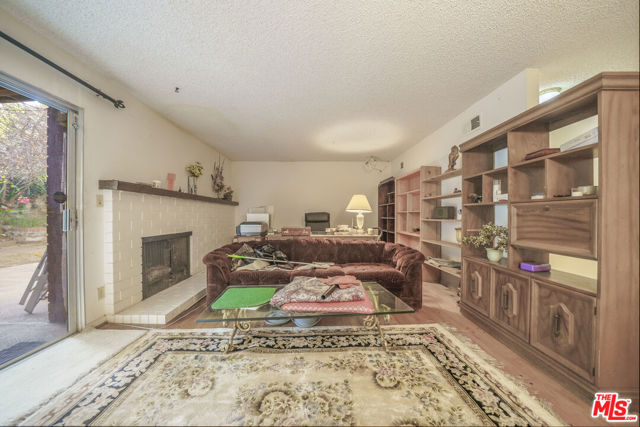 4140 Picasso Avenue photo 3