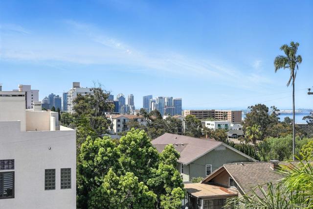 222 Quince St, San Diego CA: https://media.crmls.org/mediaz/e576ac9b-0d8f-4779-a5eb-500de390fde1.jpg
