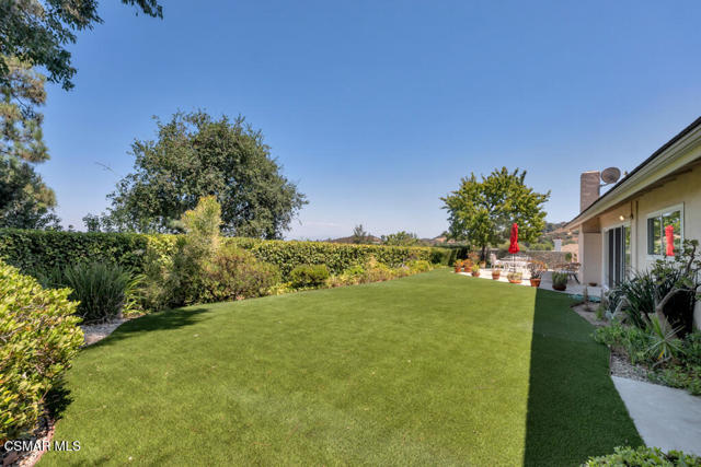 22485 Paul Revere Drive, Calabasas CA: https://media.crmls.org/mediaz/e577565c-5d85-4212-97dc-b039cf478317.jpg