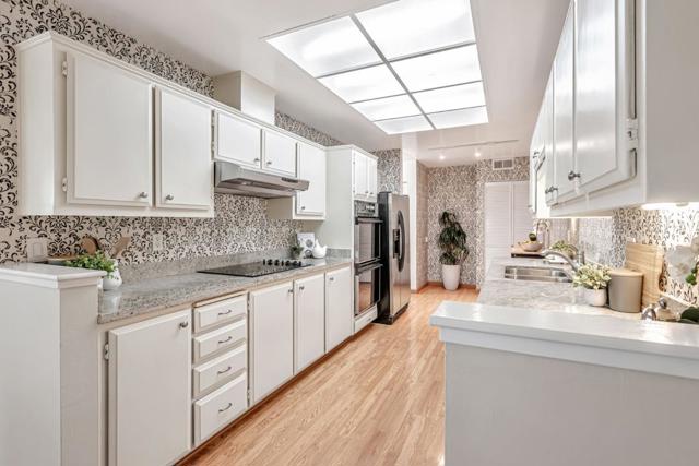 1294 Woodside Road, Redwood City CA: https://media.crmls.org/mediaz/e577ecf2-cae4-4c48-81c7-215bdfa0d202.jpg