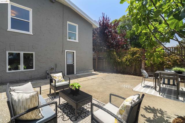 Image 45 of 56 For 1046 Ordway St