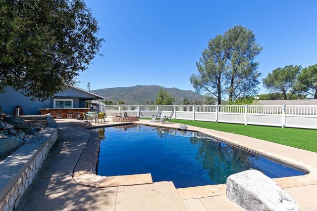 Detail Gallery Image 37 of 69 For 1448 Viejas View Ln, Alpine,  CA 91901 - 5 Beds | 2/1 Baths